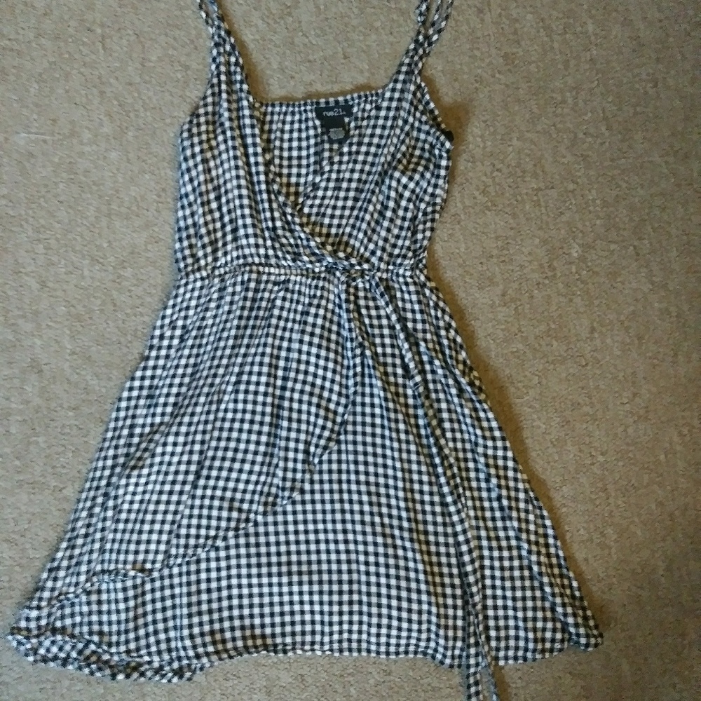 Spaghetti strapped flowy dress